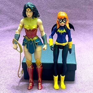 DC Comics Wonder Woman & Batgirl toys